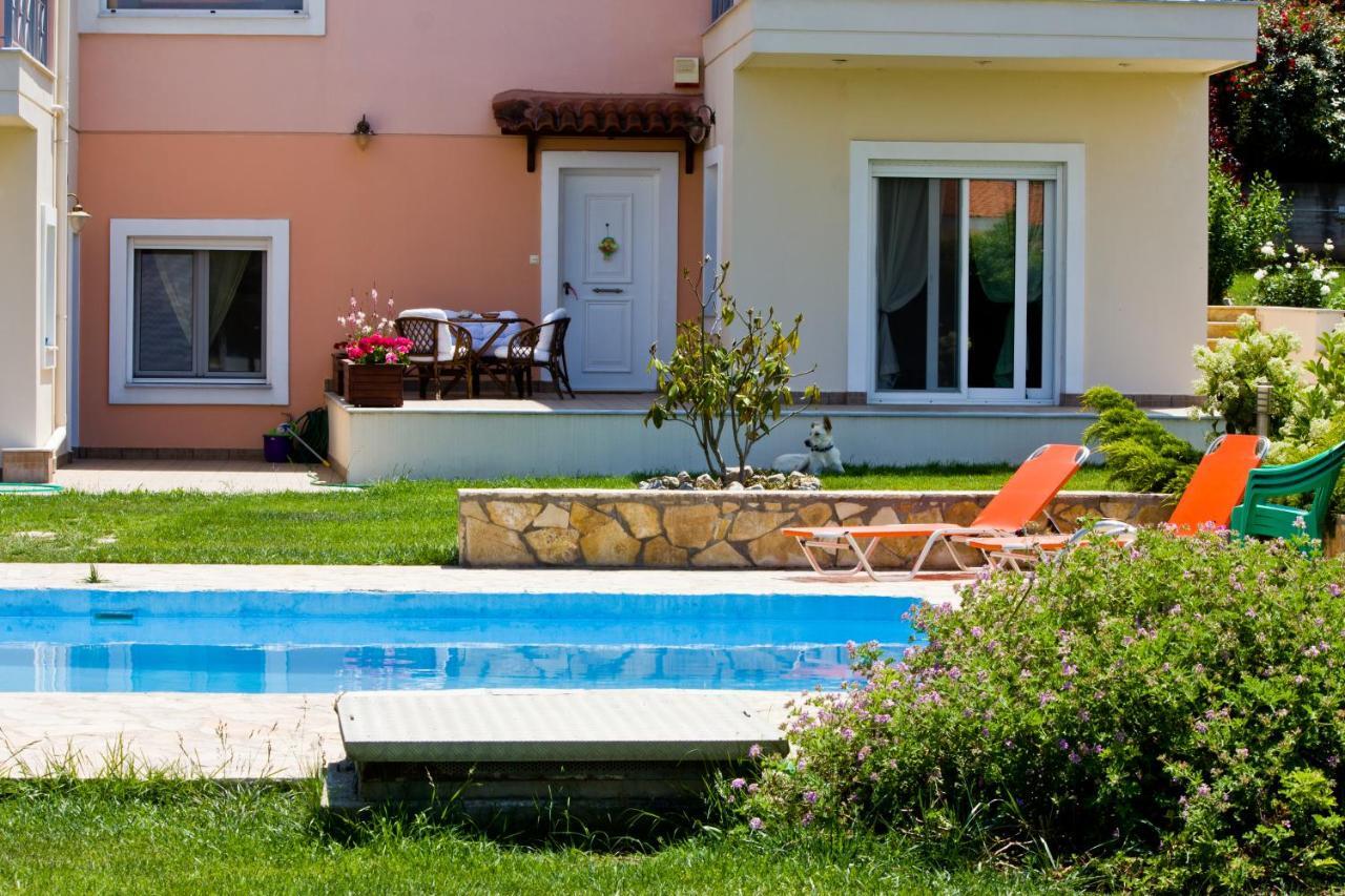 Brina'S Luxury Apartments Agioi Apostoloi  Exterior photo