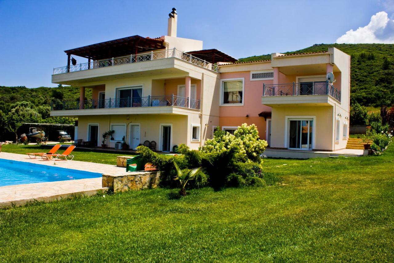 Brina'S Luxury Apartments Agioi Apostoloi  Exterior photo